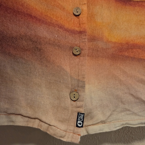 Picture Organic Linen Kintha Shirt - Women's Coconut Buttons Size Small Rainbow - Picture 4 of 8